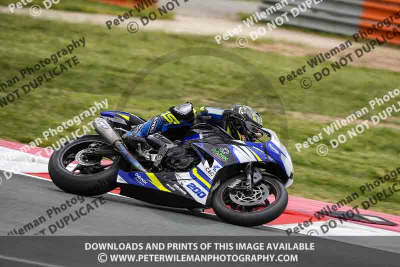 cadwell no limits trackday;cadwell park;cadwell park photographs;cadwell trackday photographs;enduro digital images;event digital images;eventdigitalimages;navarra;no limits trackdays;peter wileman photography;racing digital images;trackday digital images;trackday photos